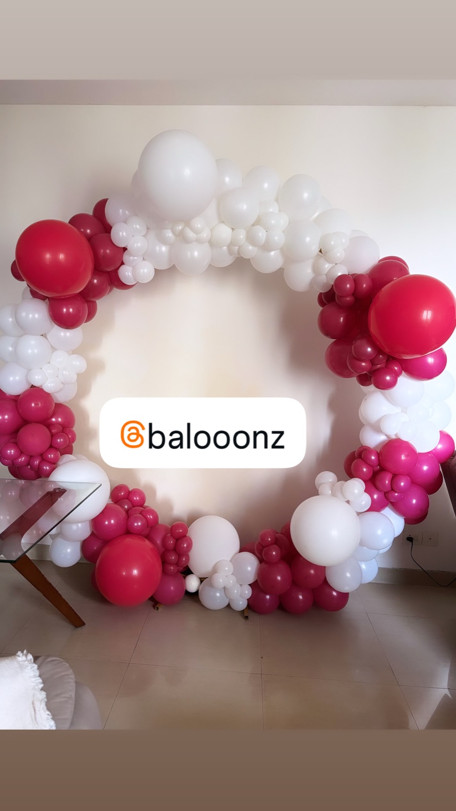 Magenta and white ring backdrop